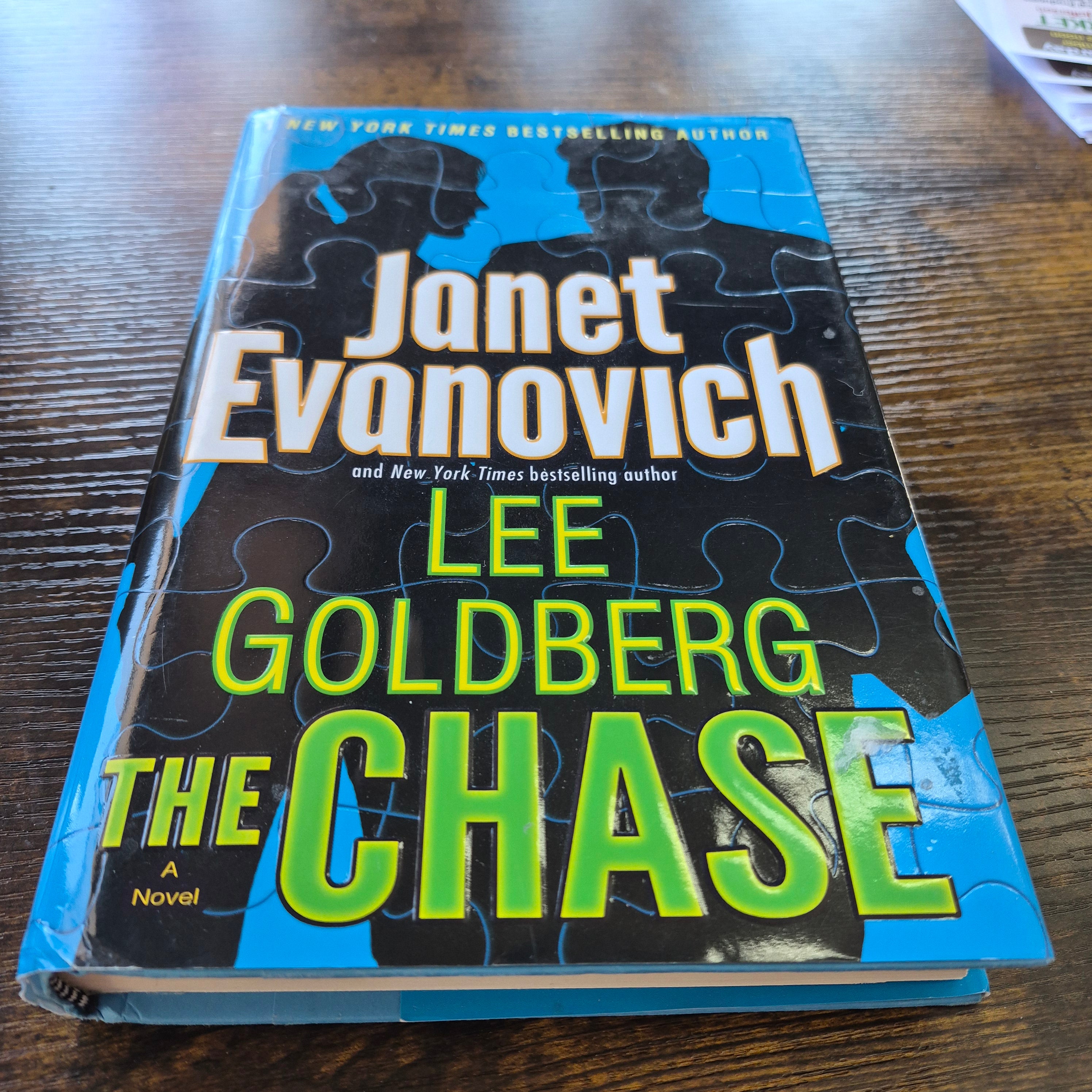 The Chase by Janet Evanovich and Lee Goldberg